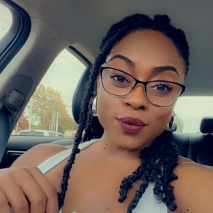 Meet your Posher, Anita